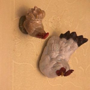 Set of ceramic chickens
